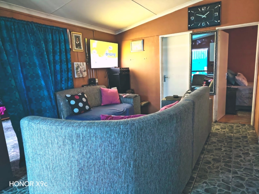 2 Bedroom Property for Sale in Sercor Park Western Cape